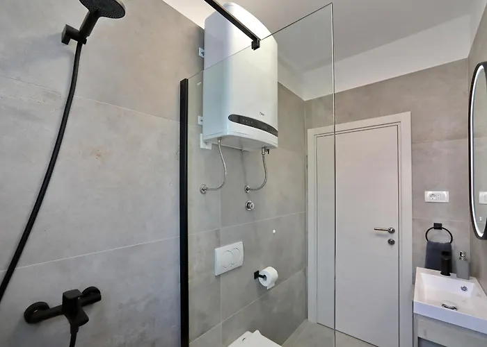 Royal Konukevi